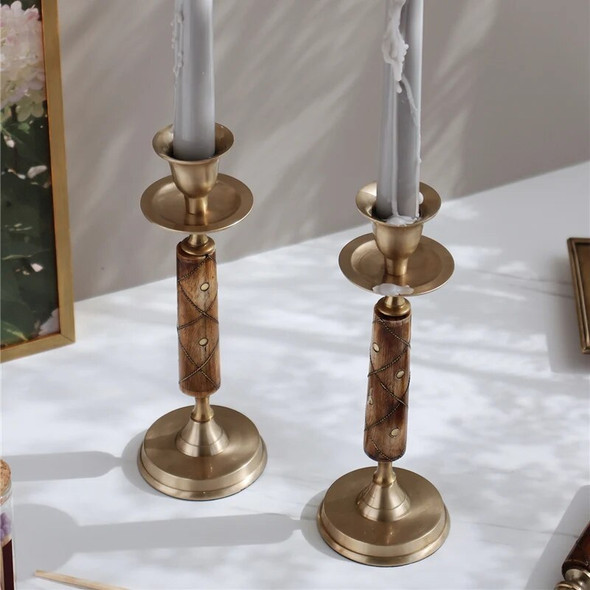 Brass Candle Holder Home Decor Candle Extinguishing Cover Classical Candlestick Euro Retro Wedding Decorative Table Ornaments