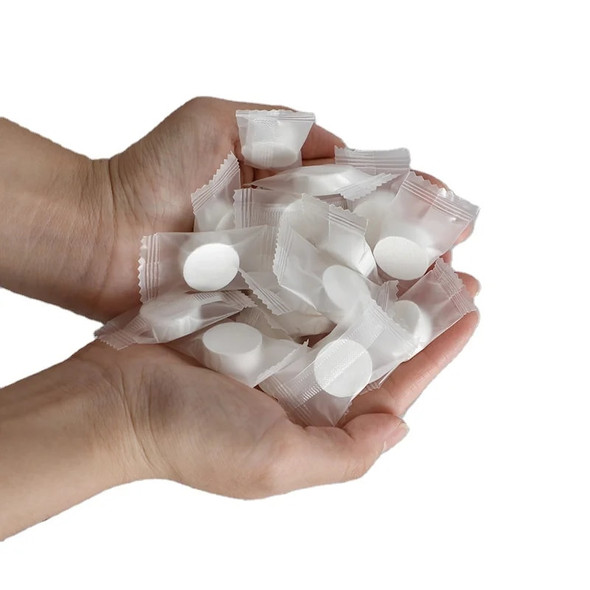 50PCS Compressed Towel Disposable Coin Tissue Travel Portable Mini Compressed Towel For Outdoor Travel BBQ Outdoor Camping