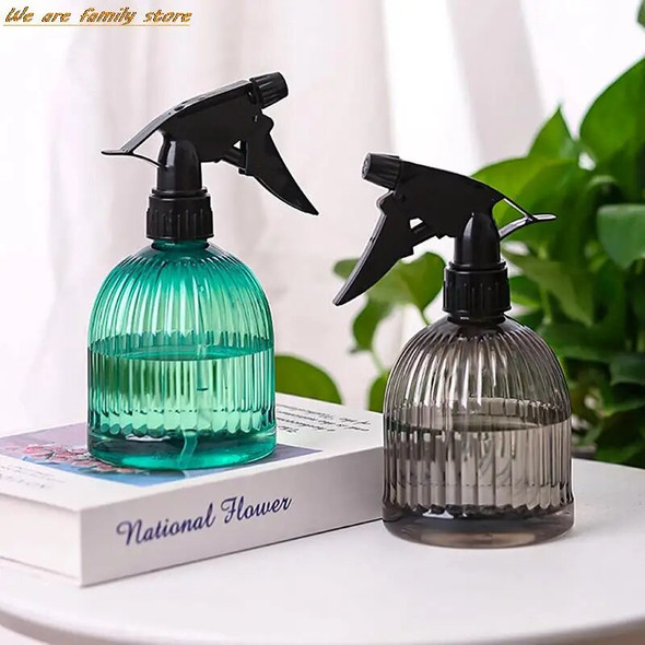 NEW 1Pc Plastic Floral Watering Can Flower Pouring Sprayer Bottle Kettle Atomizer Hand Held Home Gardening Small Watering Bottle