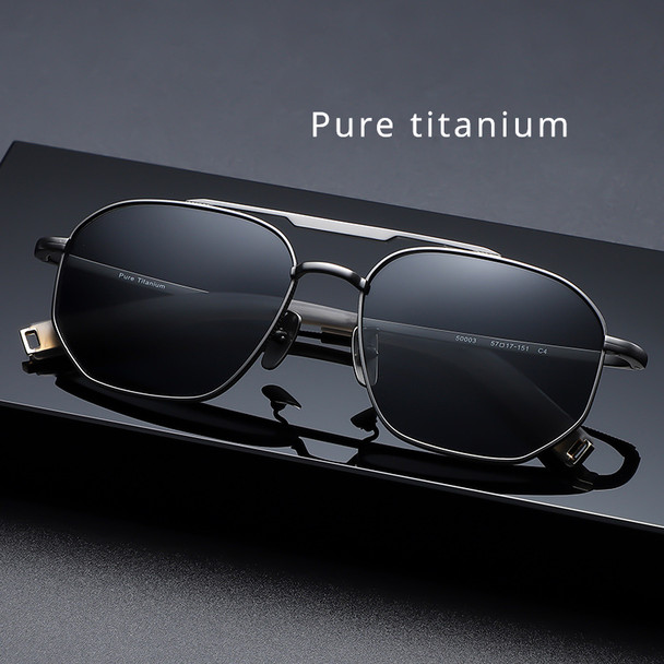 New Pure Titanium Polarized Sunglasses with Stylish Large Frame Square Frame UV Resistant Minimalist and Retro Design Man