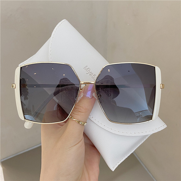 New Fashion Square Sunglasses Women's Brand Designer Metal Sun Glasses Women Outdoor Driving Fashion Eyewear UV400 Oculos De Sol