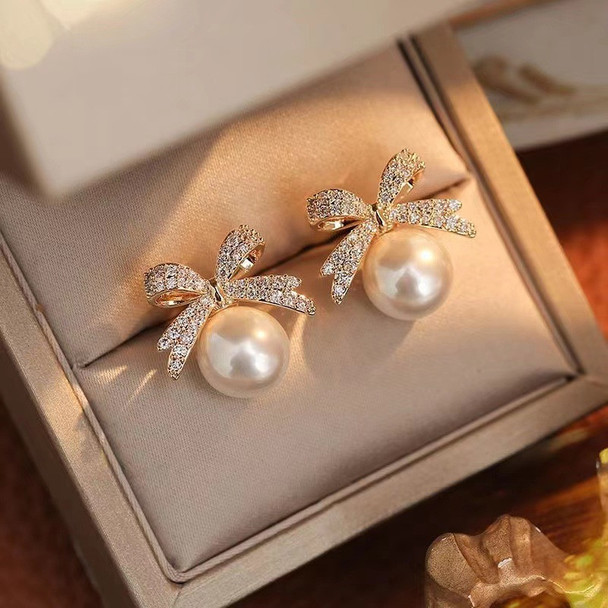 New Style Temperament White Color Wedding Bow Stud Earrings for Women Rhinestone Bowknot Ball Earring Girls Party Jewelry