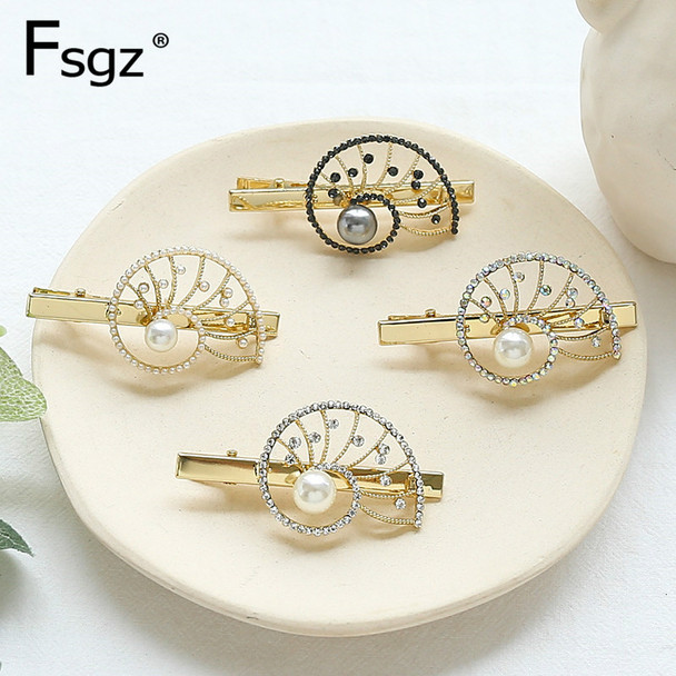 Luxury Crystal Hairpins For Women Alloy Golden Hollow Out Sea Snail Shape Duckbill Clips Fringe Hair Barrettes Wedding Hairpin