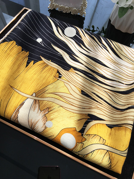Goldfish Peony Luxury Cashmere Silk Scarf 140 cm Women Hand Rolled Edges Chinese Painting Autumn Winter Scarf Large Square Shawl