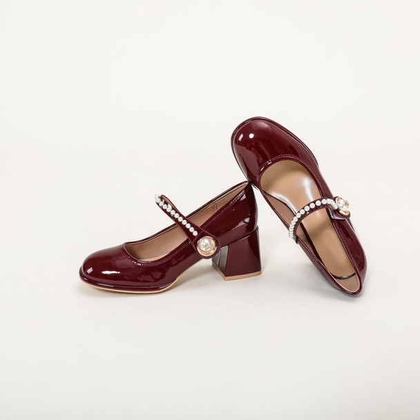 Spring 2023 New Vintage Mary Jane Shoes Women's Patent Leather Pearl