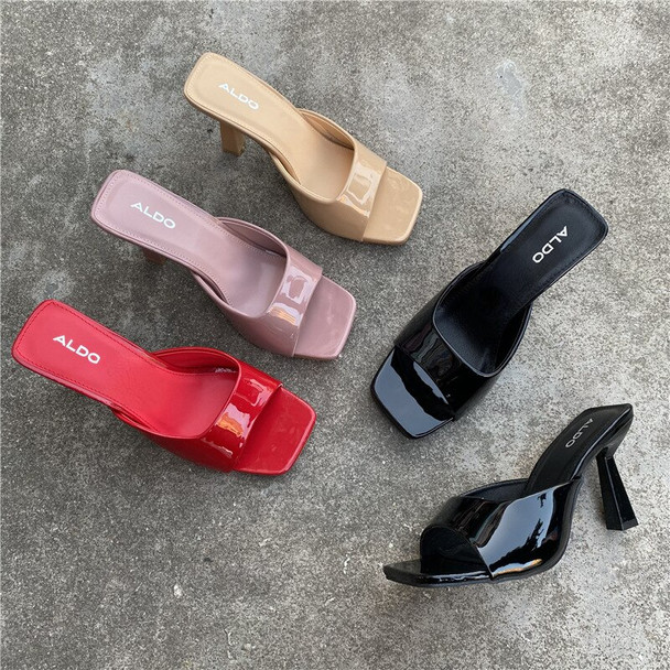 Summer New Women Shoes European and American Fashion Square Head Thin