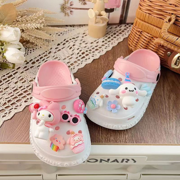 Cute Children's Hole Sandals Girls' Indoor 3D Cartoon Princess Slippers Girls' Outdoor Beach Non slip Parent-child Shoes  24-40