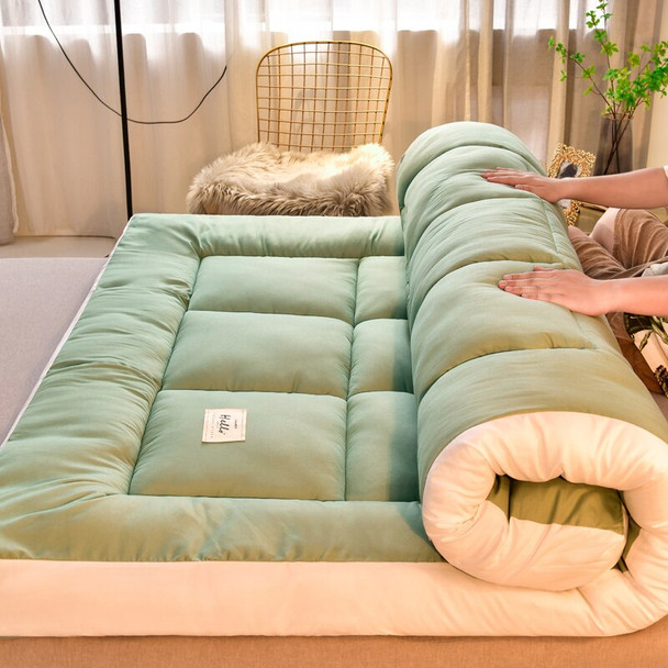 Warm and breathable mattress cushion 