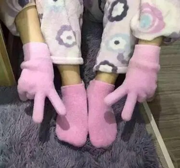 100 Pairs/lot (sock+glove) Gel SPA Sock and Glove Hand Feet Skin Whiten Moisturizing Exfoliating Treatment Feet Hand Mask 100 Pairs/lot (sock+glove) Gel SPA Sock and Glove Hand Feet Skin Whiten Moisturizing Exfoliating Treatment Feet Hand Mask