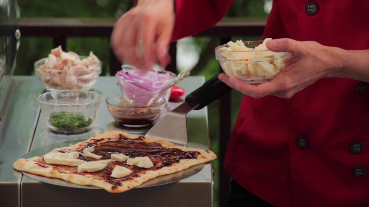 BBQ Chicken Flatbread on TEC's Infrared Pizza Rack