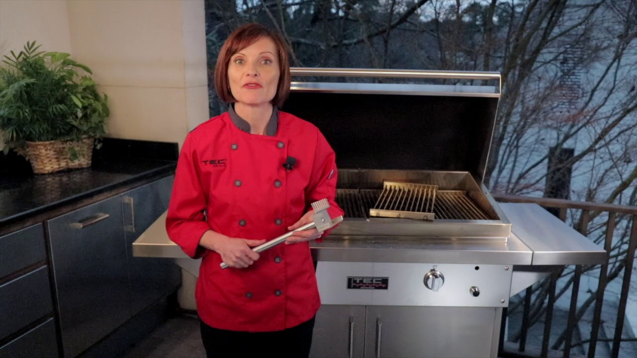 Chef  Danielle Wecksler introduces TEC's grill grate rake