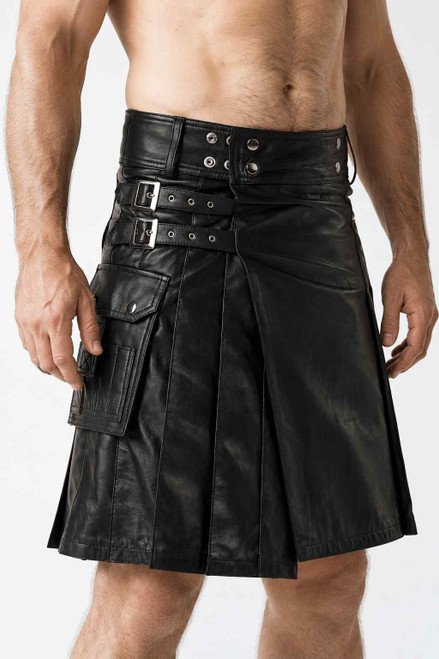 Front view of men’s full grain leather gladiator kilt with pleated Bluf breeches made from sheep or cowhide
