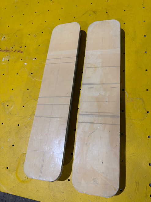 Used M&R Sleeve Pallet (5")