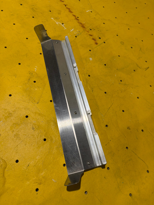 Used 16 M&R Style Winged Flood bar