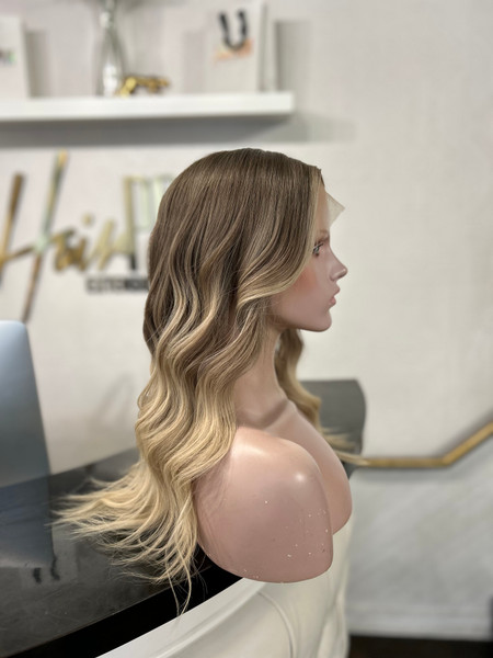 Holly – Buttercream Blonde Balayage Mid-Length Lace Wig