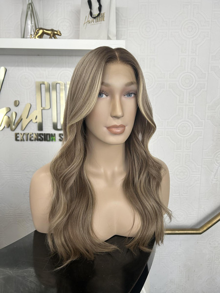 (Ready To Ship) Carlie – Creamy Beige Blonde HD Lace Wig