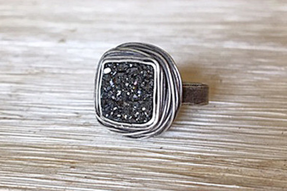 Cinder Small Nest Ring