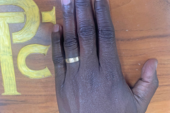 Dune Band Yellow Gold