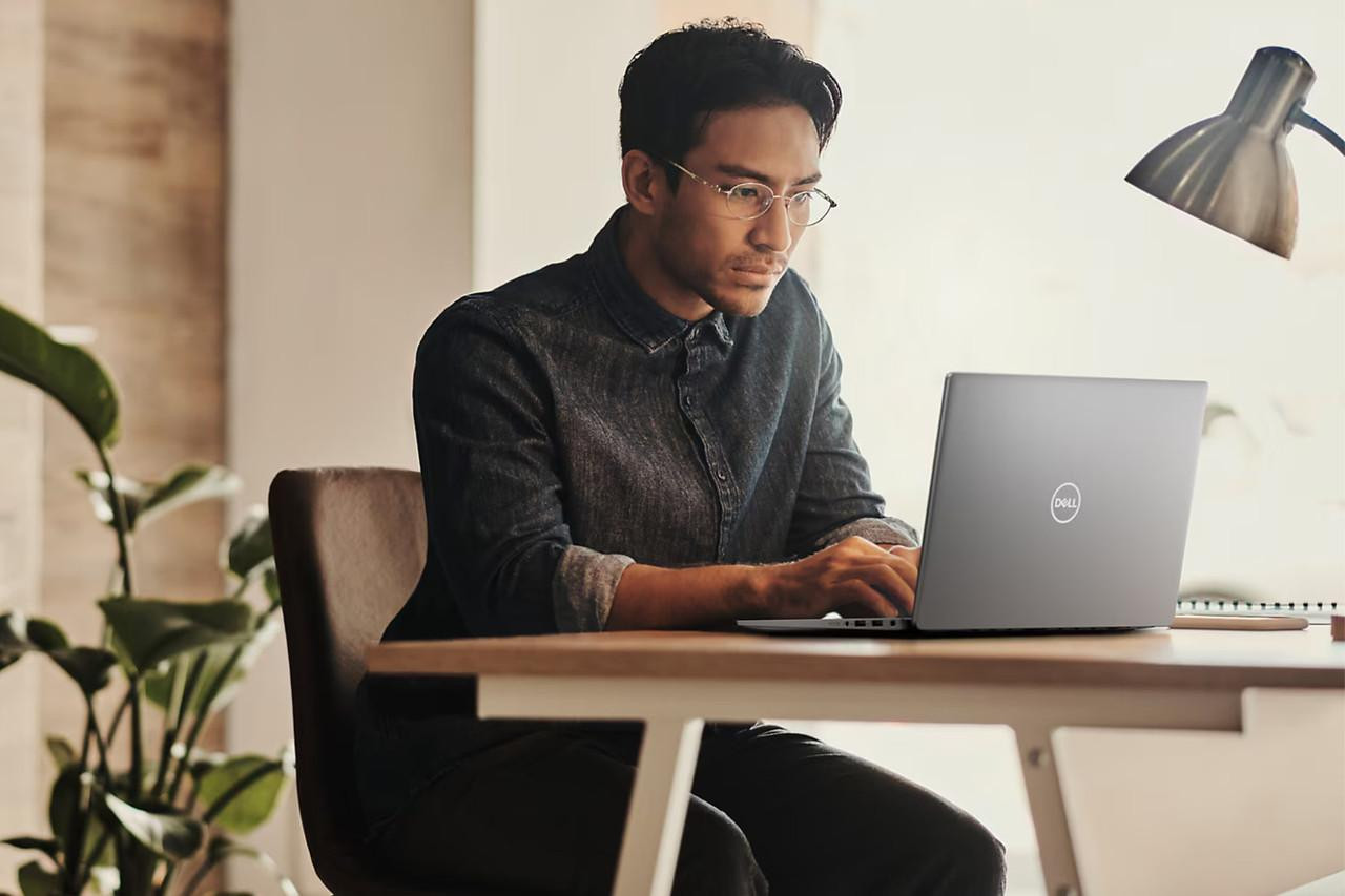 Dell Latitude 7000 7450 – Ultra 7, 32GB RAM, 14