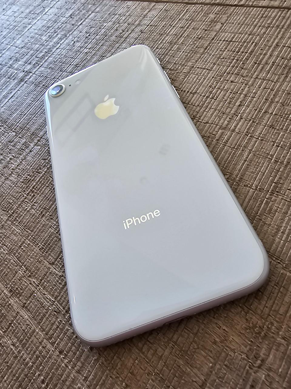 Apple iPhone 8 64GB Unlocked, White - Bad Home Button