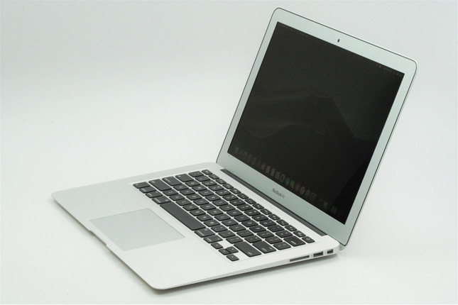 Apple MacBook Air Core i7 13" 256GB SSD - Mid 2012