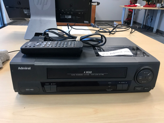 Admiral VCR VHS Player Model JSJ 20450 with Remote Tested Working 