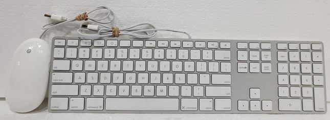  Apple A1243 Wired USB Keyboard with Numeric Keypad & Mouse Combo 