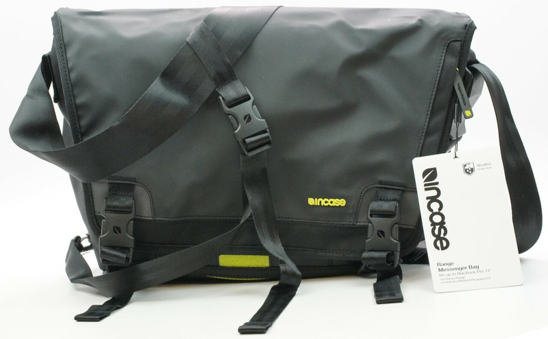 incase range large messenger bag