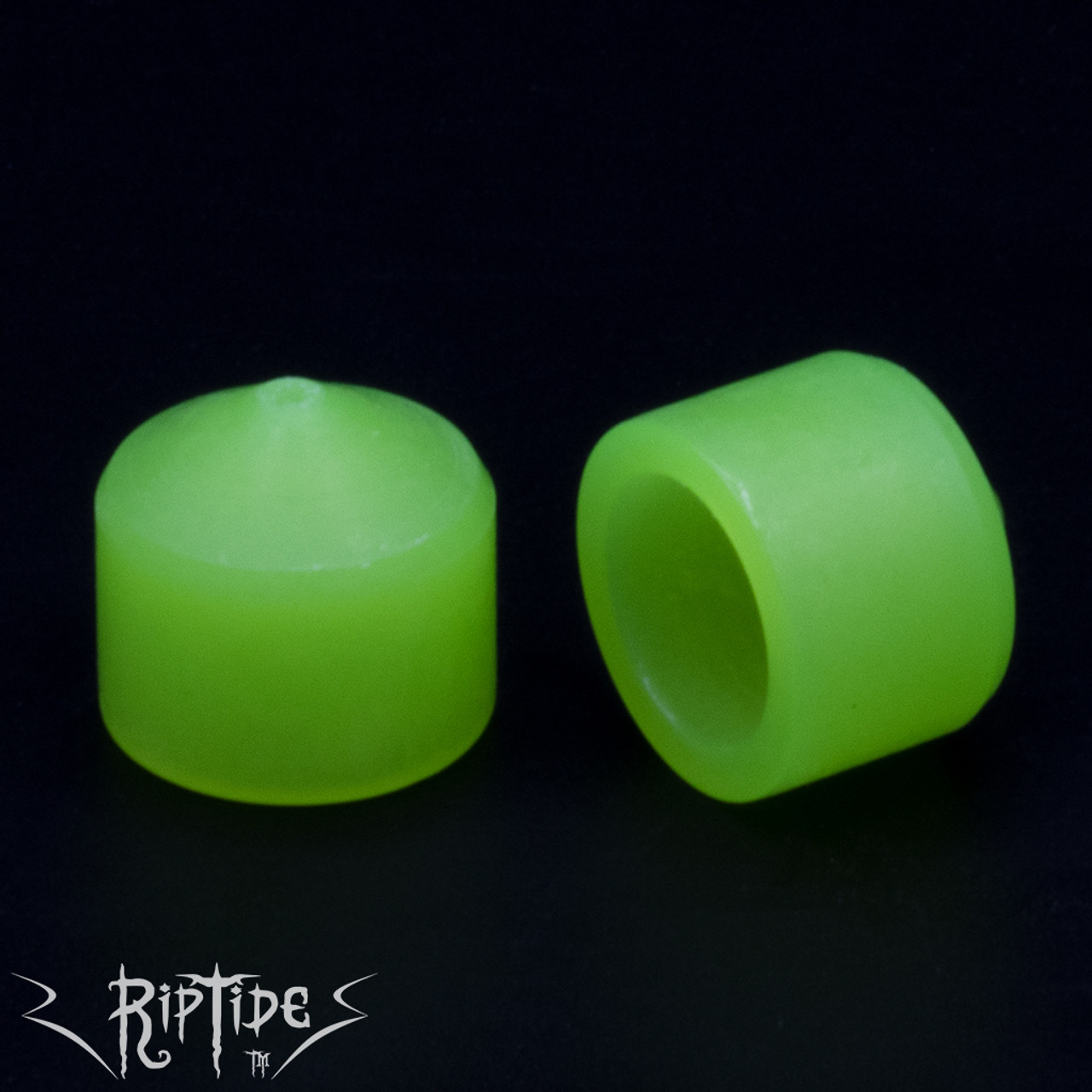 https://cdn11.bigcommerce.com/s-r4u0iz5/images/stencil/1280x1280/products/550/2490/RipTide_Sports_Caliber_2_Pivot_Cup_96a_Green__41114.1694018730.jpg?c=2