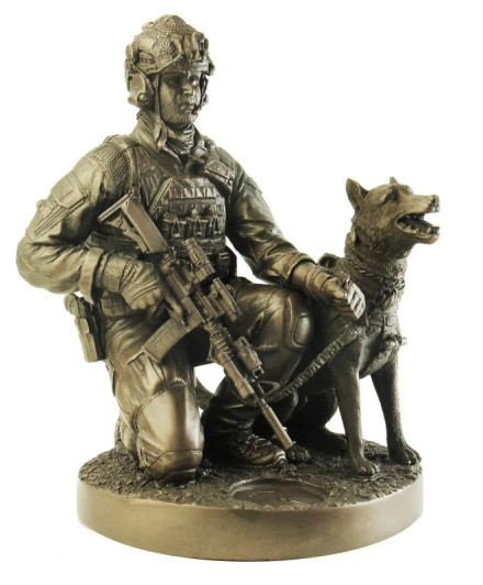 Naked Army Kneeling K9 Operator Bronze Figurine This statue pays tribute to our 4 legged mates who have often gone above and beyond to save not only their handler but entire combat teams. Our sculpt represents a Belgian Malinois dog. These dogs int