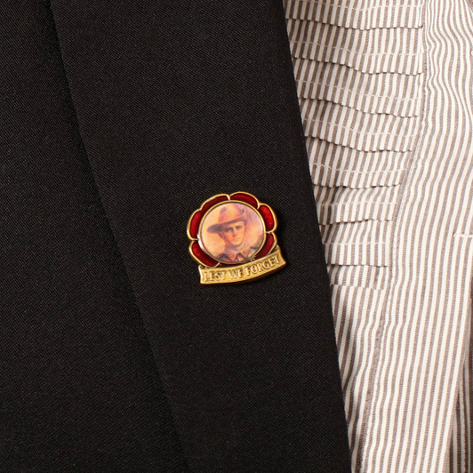 Lenticular Lest We Forget Lapel Pin