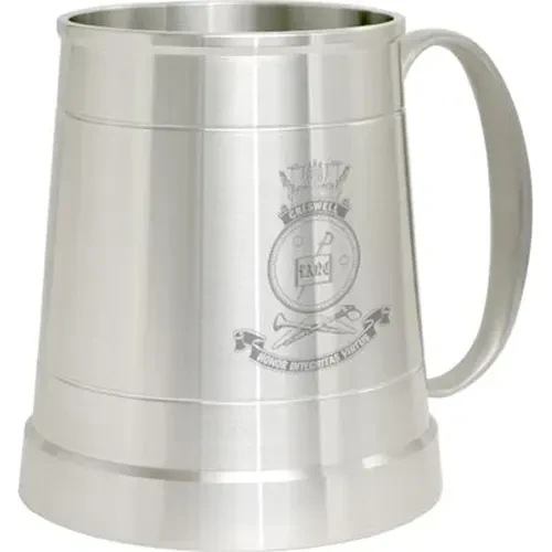 HMAS Creswell Pewter Tankard HMAS Creswell crest Engraved on a traditional pewter tankard from Military Shop. Order online now. This stylish tankard is a brilliant addition to your trophy shelf or pool room.