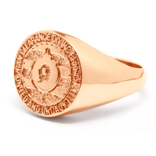 Navy Clearance Divers 18ct Rose Gold Ring Stunning Navy Clearance Divers Solid 18ct Rose Gold Ring order today from the military specialists. Our quality rings are custom-made to order - please choose carefully as changes to or cancellation o