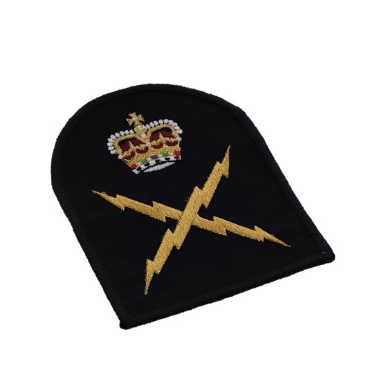 Electronic Technician Petty Officer Badge Order the Quality Electronic Technician Petty Officer Badge now from the military specialists. Perfectly sized, this badge has embroidered details ready for wear. Order now. Specifications: Material: