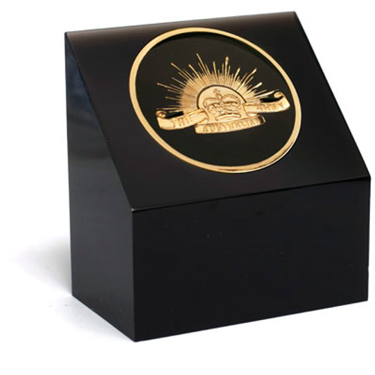 Army Medallion In Block Superb Army 48mm medallion presented in a black acrylic desk block. Order now, the block is presented in a form cut gift box making it perfect for awards, presentations or that special gift. Specifica