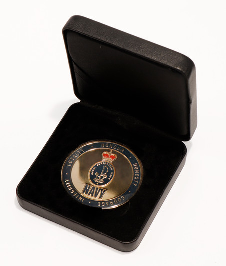 Navy Medallion In Case Superb Navy 48mm medallion presented in a leather look gift box. Order now, the block is presented in a form cut gift box making it perfect for awards, presentations or that special gift. Specificatio