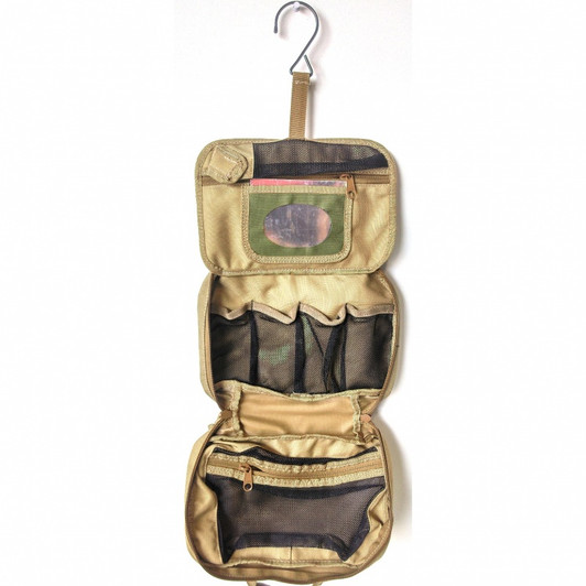 TAS - Standard Toiletries Pack - Khaki - Small STANDARD TOILETRIES PACK - Small Dual slider / Open foldingHeavy duty 900D 2 coats PU fabric withcarry handles27cm x 20cm x 7cmHeavy duty webbingInternal mirror Dimensions:Closed: 27 x 18 x 6cmOpen: 2