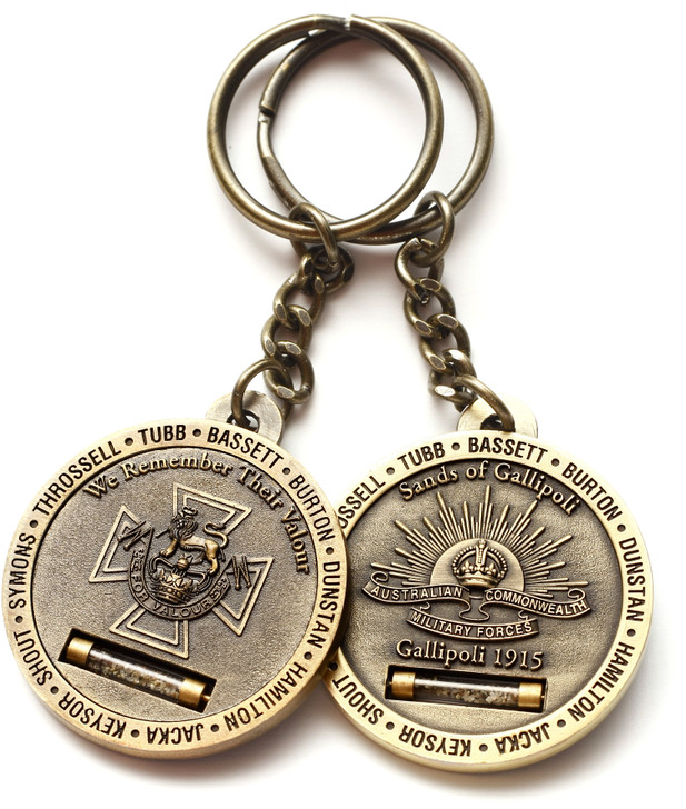 Men of Valour Key Ring SoG 10 The stunning Men of Valour Sands of Gallipoli 2010 release Key Ring from the military specialists. An Outstanding design. This key ring features a antique brass rising sun, Victoria Cross and a vial o