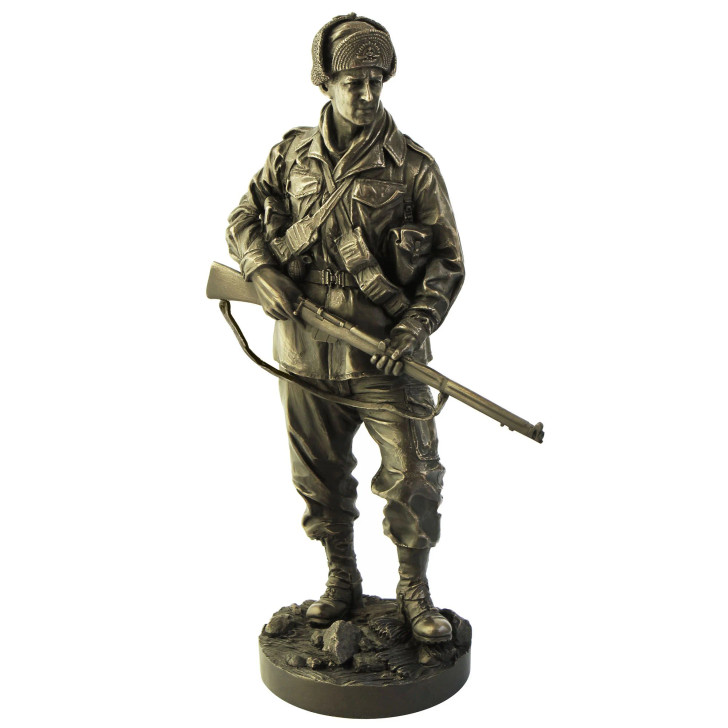 Naked Army Korea 3 RAR Bronze Figurine This Naked Army figurine depicts an Australian Infantryman serving with Coalition Forces during the Korean War. Equipped for the bitter conditions of the Korean Winter, he wears a US-made “Pile” c