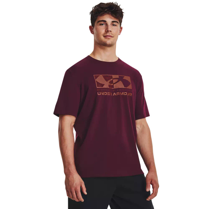 Under Armour Outdoor Split Short Sleeve - Maroon Under Armour Outdoor Split Short Sleeve - Maroon