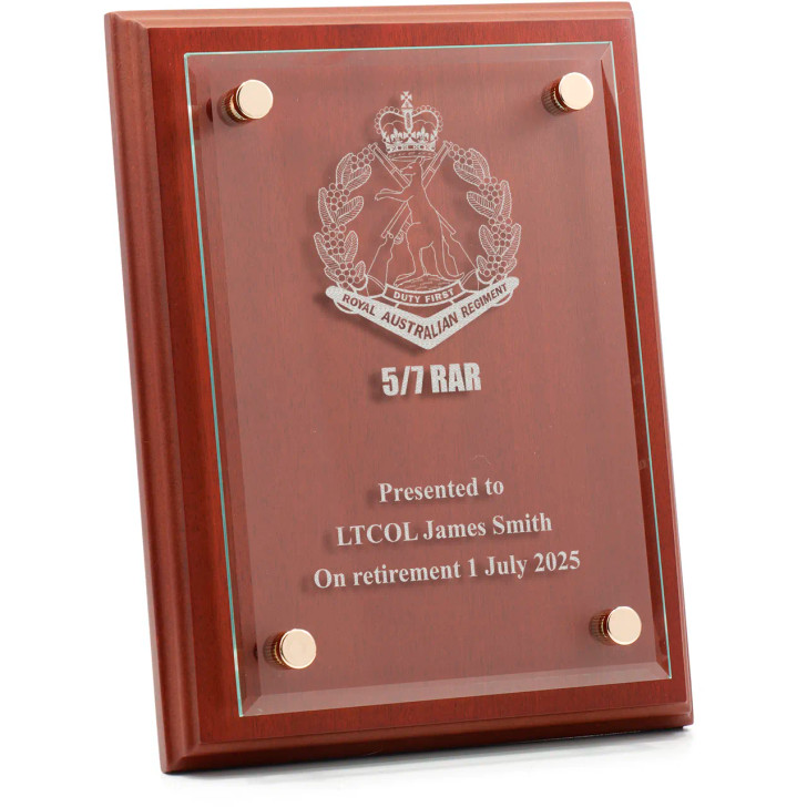5/7 RAR Delta Floating Glass Award Image 0