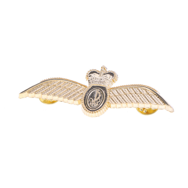 Observer Wings Gold Badge Large Observer Wings Gold Badge Large Order the quality Observer Wings Gold Badge today from the military specialists. Available now, this badge is perfectly sized and features two butterfly clutch pins to make it ready for wear today. Sp 