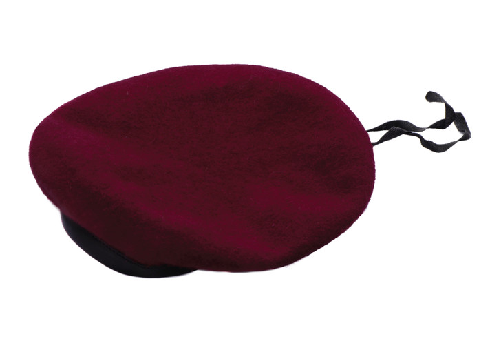 Contact Gear Beret Maroon Maroon Contact Gear Beret, buy online now from the military specialists. Made from 100% wool these berets are fully cotton lined and feature a leather band, metal eyelets and drawstring. A stiffing bo