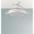 Detalle del ventilador de techo Esparta Mini blanco con aspas transparentes desplegadas y luz LED integrada