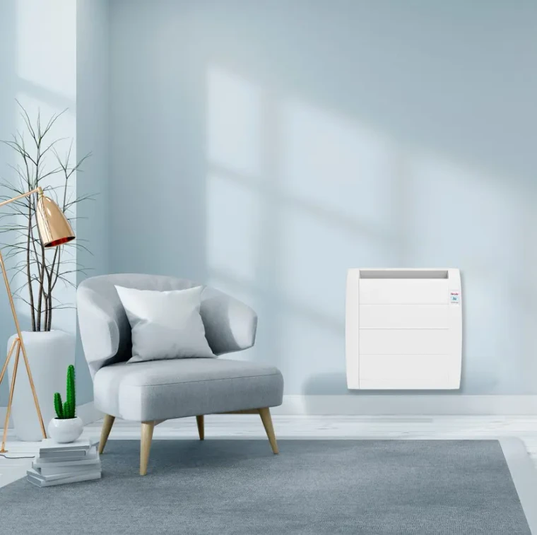 Emisor térmico Fácula Serie L instalado en una habitación