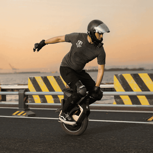 Inmotion V12S 3000W Electric Unicycle (EUC) – High Torque & Speed