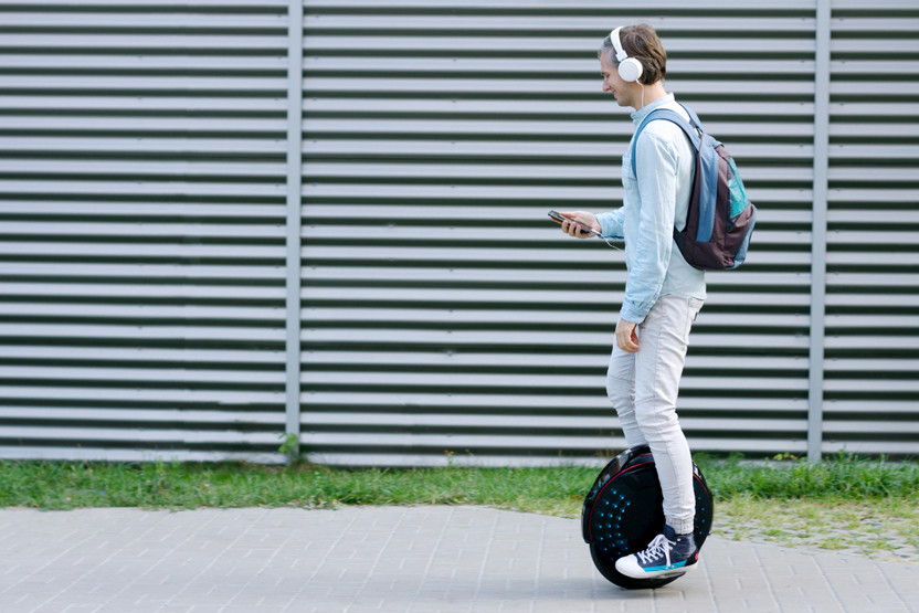 Beginner's Guide to Electric Unicycles Beginner's Guide to Electric Unicycles