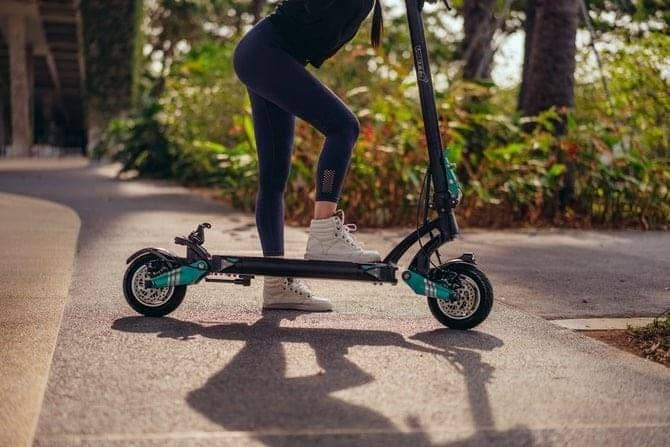 Rules of Riding E-Scooters in Different Provinces of Canada