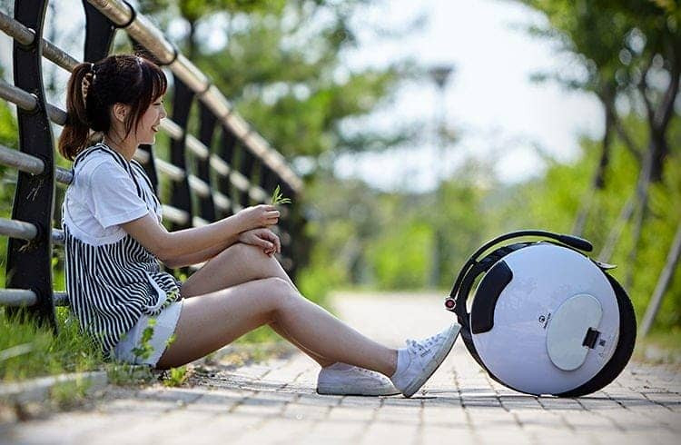 Best Beginner Wheel: InMotion V5F - Smartwheel Canada