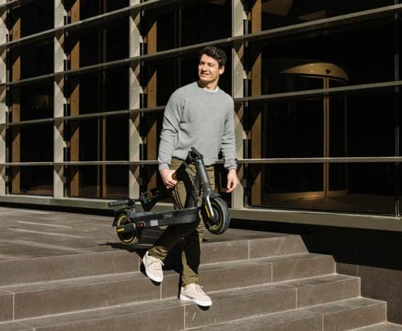 Which is Better: Electric Scooter vs Electric Bike? Your Decision-Making Guide